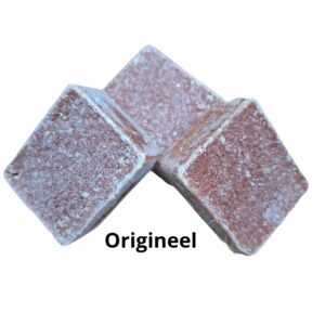 Amberblokje in de deur die het van origine heeft. Puur en pittig.