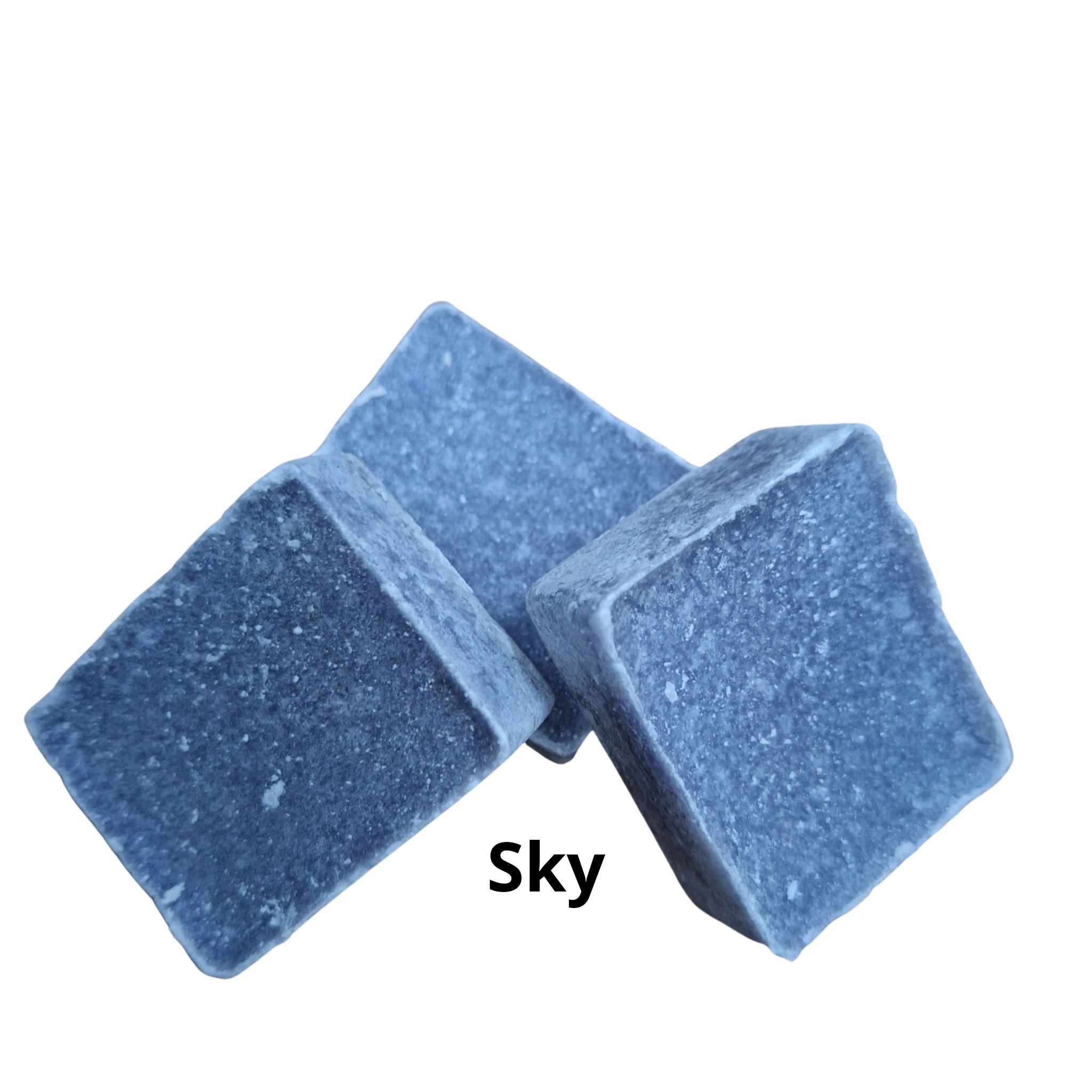 Sky is een amberblokje met een lekkere licht stevige geur. De kleur van het blokje is donkerblauw