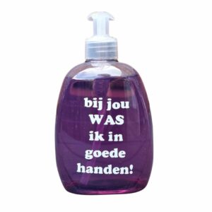 Paarse handzeep met de tekst bij jou was ik in goede handen. Bedankje voor juf of meester.
